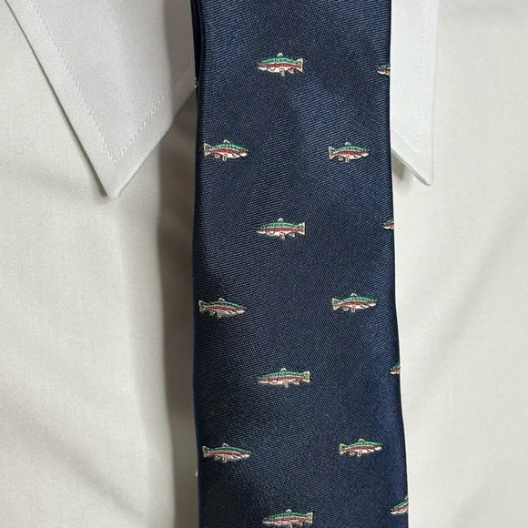 NEW! Class Club Navy Boy’s Tie with Fish Design - Picture 2 of 2